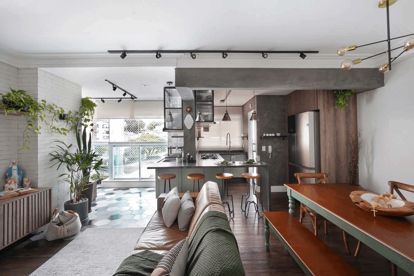 You, Me and The Dogs — ambiente entregue